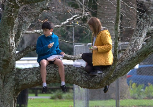 2014_08_01_lunch-on-tree